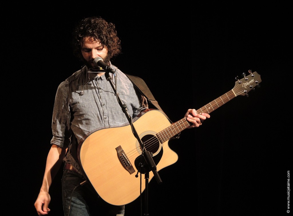 alexandre_poulin_chanteur