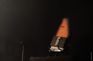 Lire la suite à propos de l’article « À peu près », c&rsquo;est le nouvel album de Pomme, il déchire.