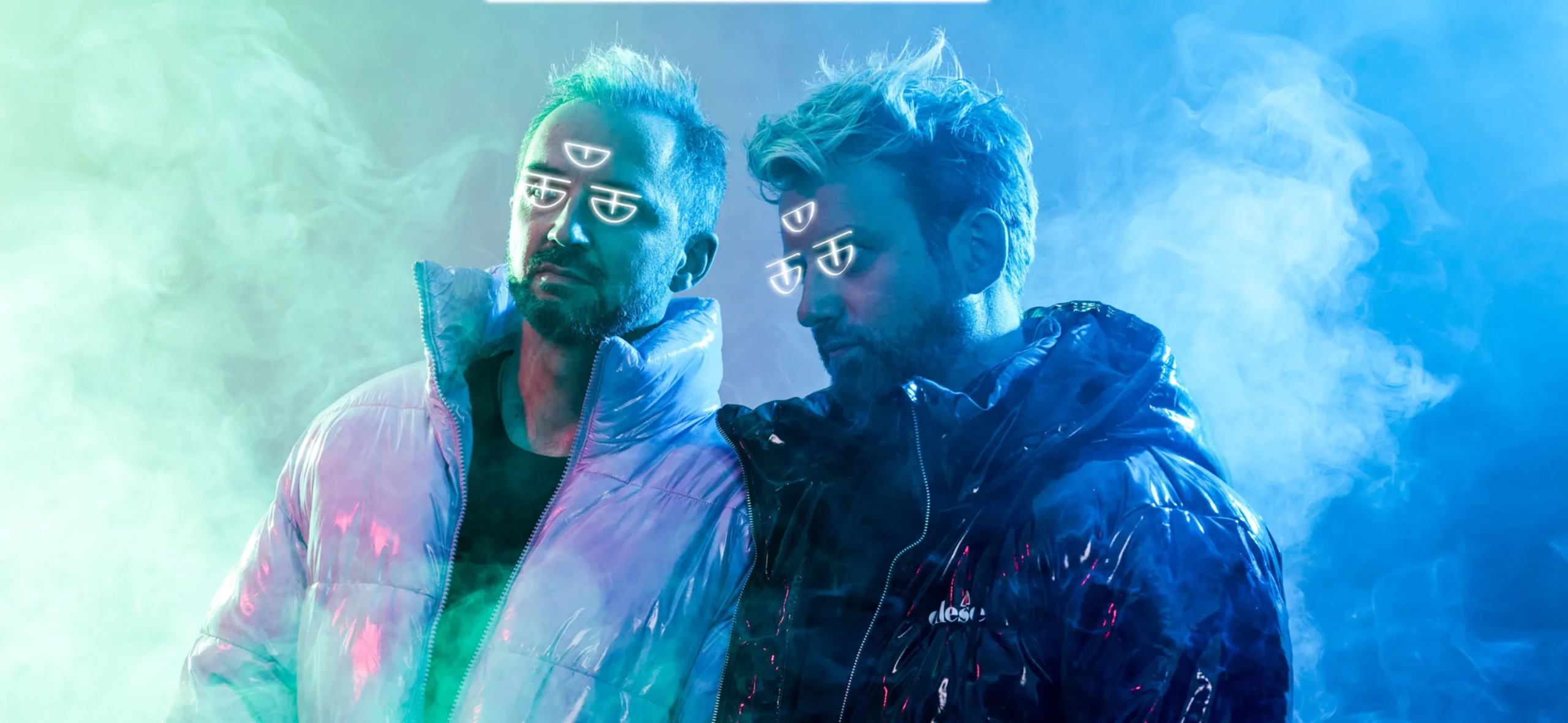 Lire la suite à propos de l’article Arigato Massaï, le duo présente son nouvel album électro-pop « Anyway ».